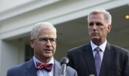 美众议长最新爆料,美国政治内幕惊人真相！”